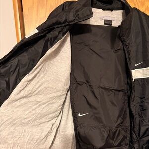 Nike Men's Large 2-Piece
Windbreaker Tracksuit Set (Jacket +
Pants) black